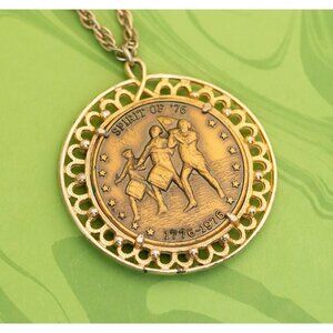 Vintage Spirit of '70 Gold Tone Circular Necklace 24 inch - W13